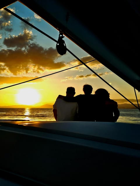Athens: Riviera Catamaran Tour with Fresh Meal and Drinks - A seven-dish meal prepared on board
