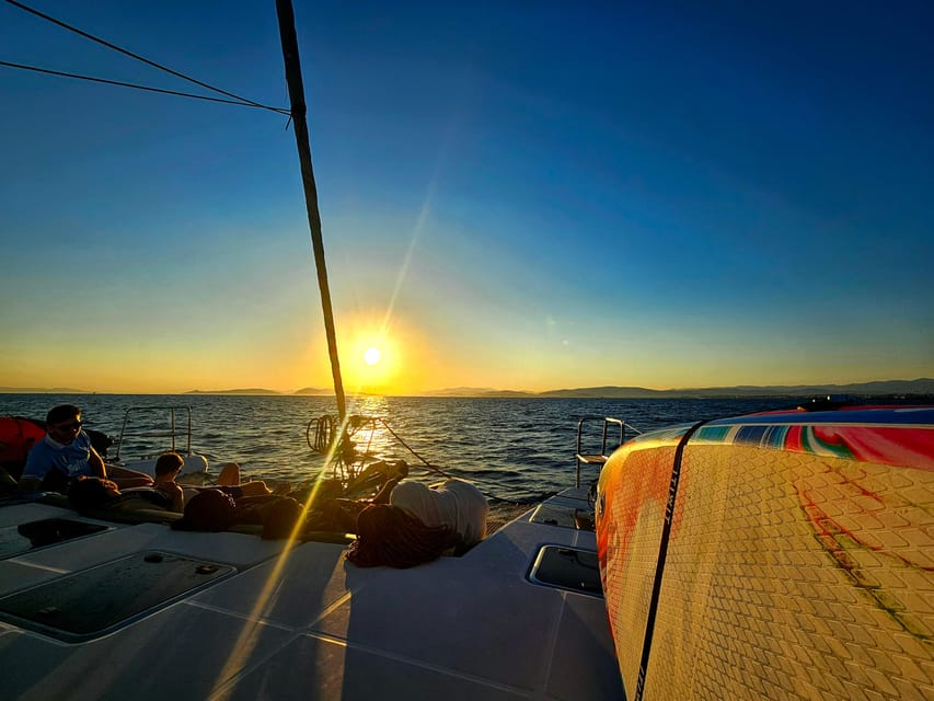 Athens: Riviera Catamaran Tour with Fresh Meal and Drinks - Who will enjoy this Athens Riviera cruise