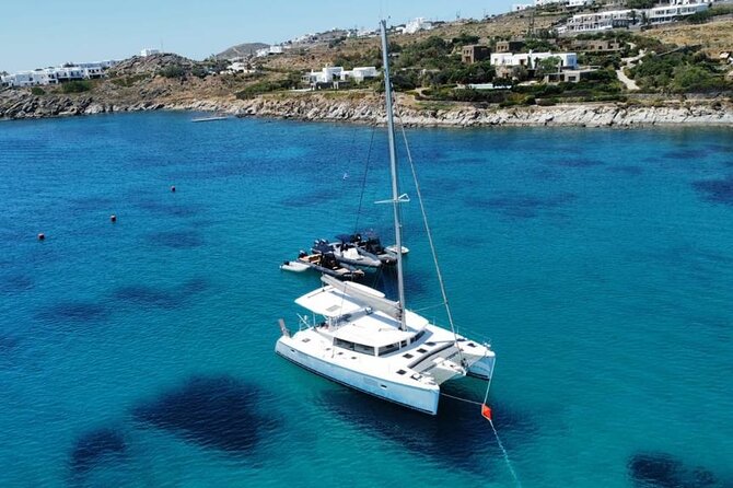 Athens Riviera Catamaran tour with fresh Meal Drinks and Swimming - The crew makes the day work