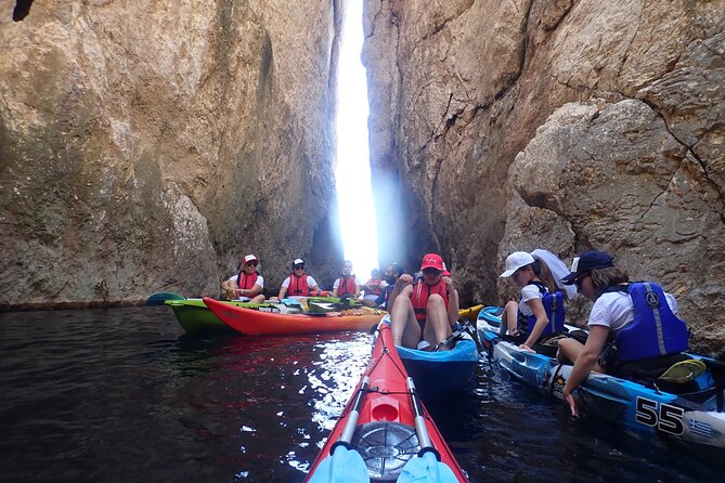 Athens Riviera: Sea Kayak and Snorkeling Adventure with Picnic - The opening lesson makes the sea kayak less intimidating