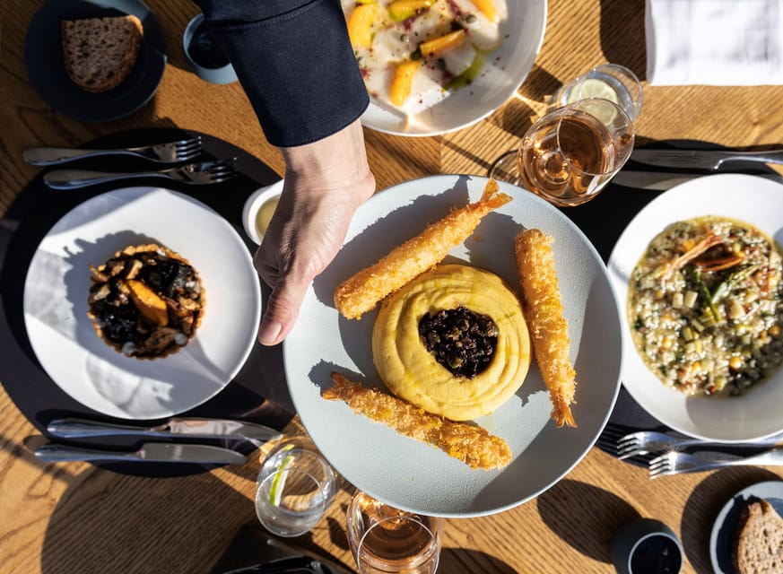 Athens: Rooftop Fine Dining at Whispers Restaurant - The view, from the Acropolis to the Panathenaic Stadium