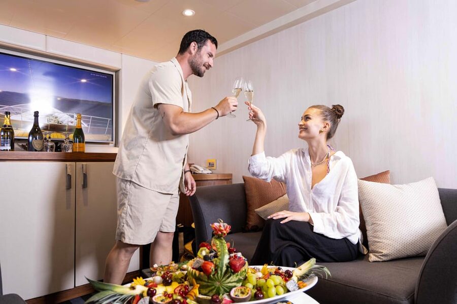 Athens: Saronic Islands Cruise with VIP Area Seating & Lunch - Key points at a glance