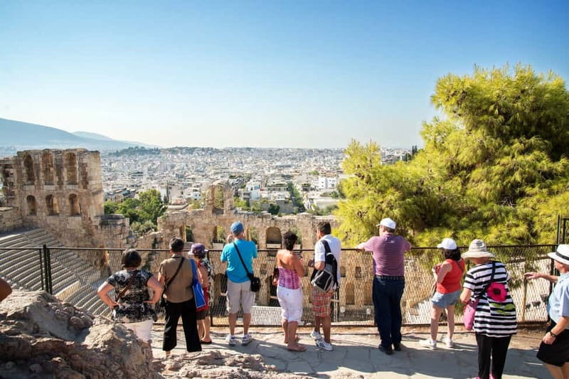 Athens Sightseeing & Acropolis With Entry Tickets Included - The Temple of Olympian Zeus and the turn toward antiquity