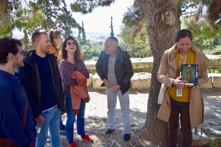 Athens: The Acropolis Guided Walking Tour in German - Practical preparation for the uphill route