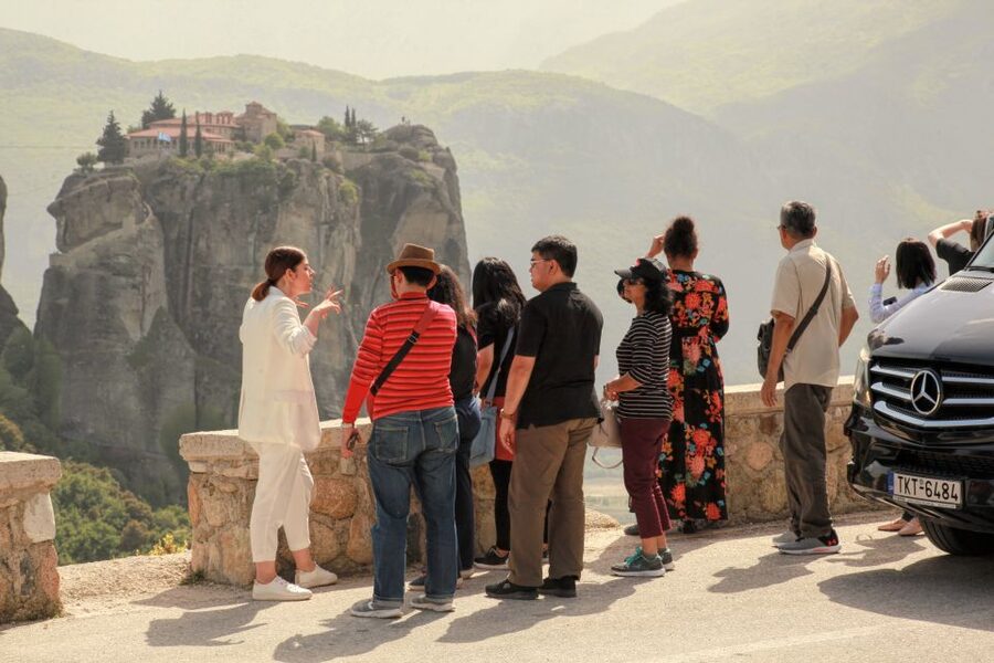 Athens to Meteora: Monasteries & Hidden Caves Bus Tour - Key points before you book