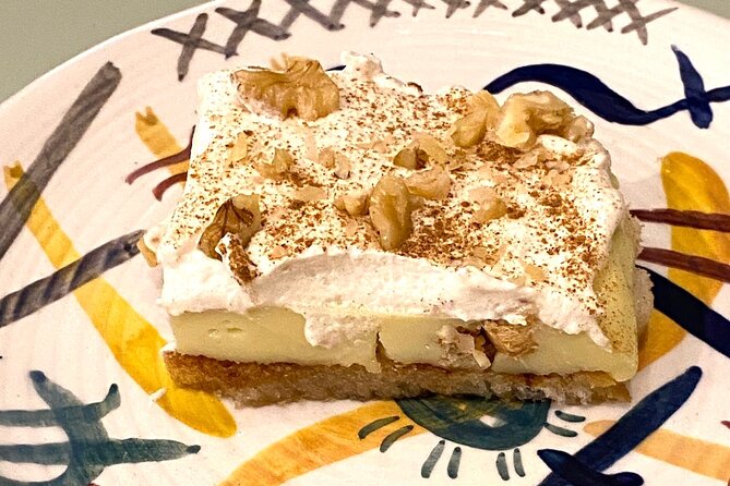 Athens: Traditional Vegan Cooking Class incl. Drinks - Who should book this Athens cooking class?