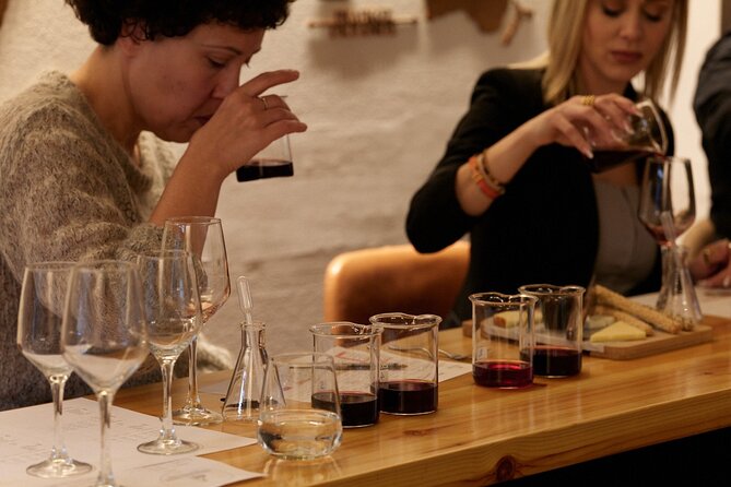 Athens: Wine Workshop Create your Own Wine under the Acropolis - How the two hours are likely to feel