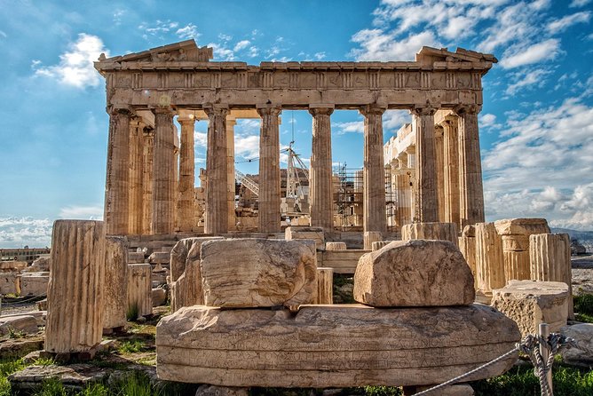 Beat the Heat Acropolis Tour - Small group - The Erechtheion and its famous porch