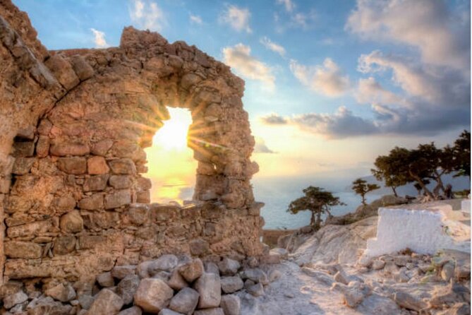 Best Rhodes Tour with Wine Tasting Experience from Cruise Port - Two hours in Lindos, the strongest part of the day