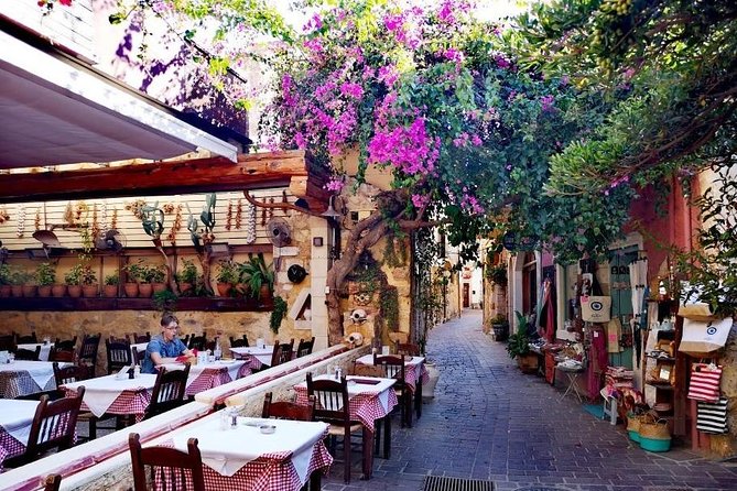 Chania old town and around private tour (price per group of 6) - Minoan Chania at Kasteli Hill