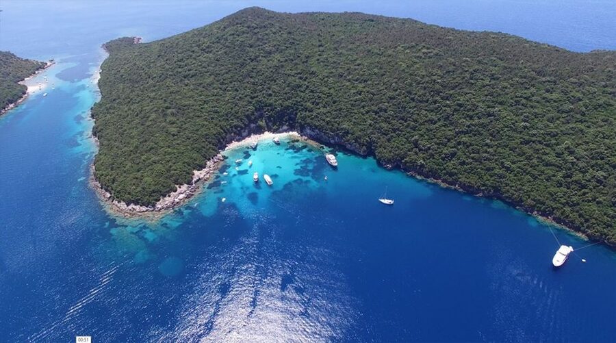 Corfu: Day Cruise to the Blue Lagoon with Visit to Syvota - Boat comfort, seating, and onboard service