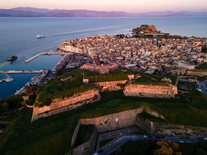 Corfu: Old Town Guided Walking Tour Small Group - Spianada and the city’s grand open space