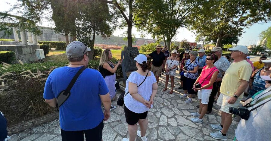 Corfu: Old Town Guided Walking Tour Small Group - Liston, Dimarchiou Square, and civic Corfu