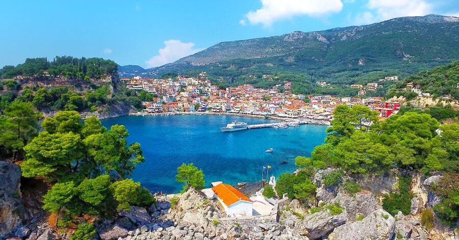 Corfu: Parga, Sivota and Blue Lagoon Full-Day Boat Cruise - Parga, the best two hours of the day
