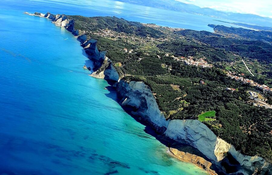 Corfu: Tandem Paratriking Flight over Corfu - Takeoff: airborne in about one minute