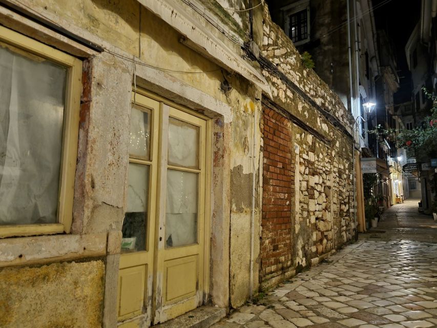 Corfu Town: Dark Myths and Legends Tour - Meeting at the Old Fortress Gate