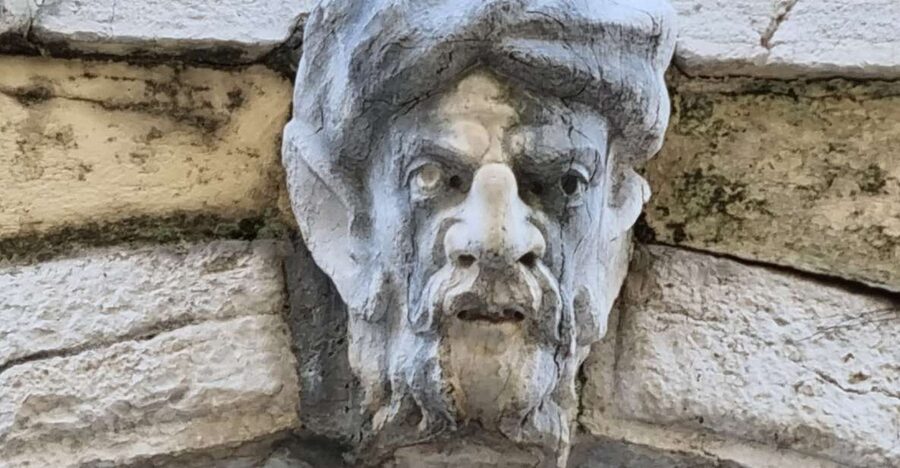 Corfu Town: Dark Myths and Legends Tour - Why the two-hour length works