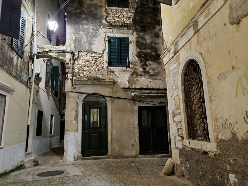 Corfu Town: Dark Myths and Legends Tour - Who should book this walk