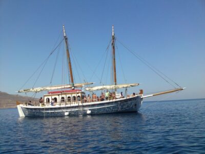 Corfu Town: Full-Day Cruise with Lunch, Drinks & Swim Stops