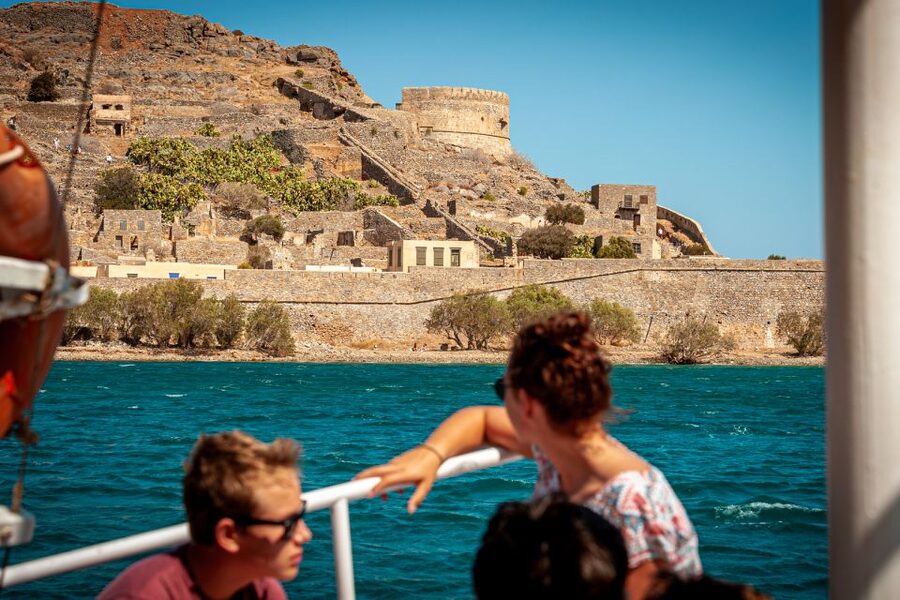 Crete: Agios Nikolaos, Plaka and Spinalonga Island Tour - Who should book this tour