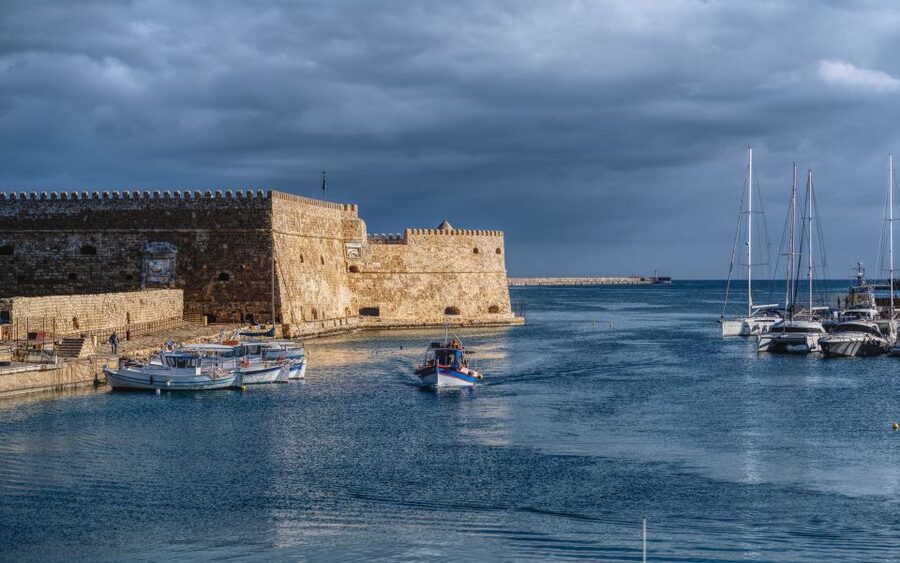 Crete: Heraklion Center, Local Market and Creta Aquarium - Should you book the Cretaquarium and Heraklion tour?