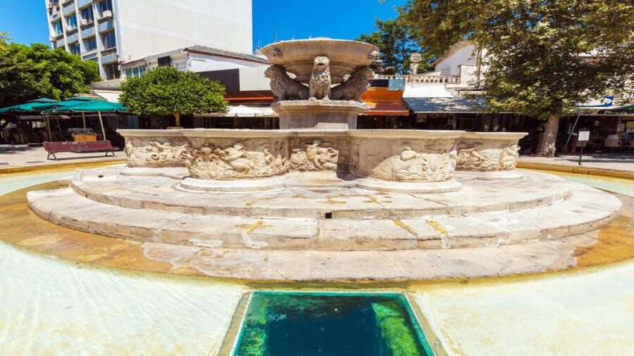 Crete: Knossos E-Ticket with Audio Guide & Optional Museum - Inside the Heraklion Archaeological Museum