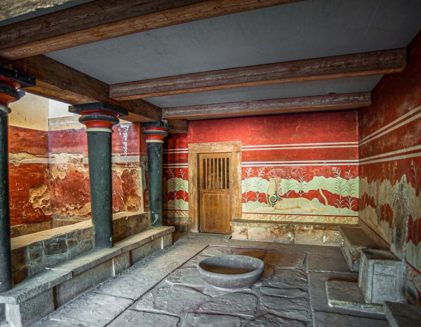 Crete: Knossos Palace, Heraklion City, Market Guided Tour - Who should book this tour?