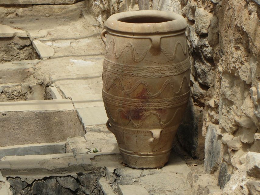 Crete: Knossos Palace & Heraklion Guided Tour - Heraklion streets, markets, and Venetian remains
