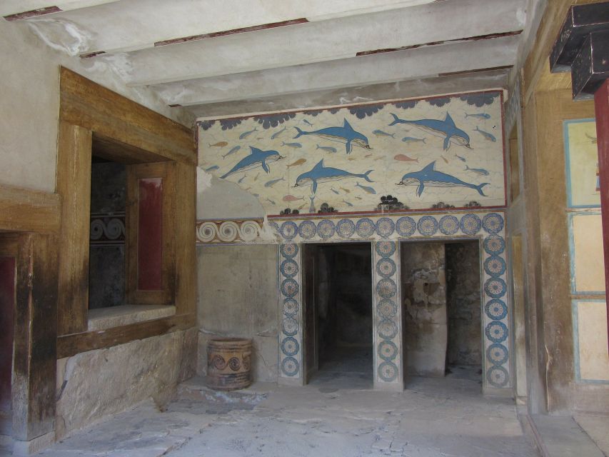 Crete: Knossos Palace & Heraklion Guided Tour - Languages, timing, and the best type of participant