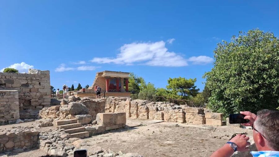 Crete: Knossos Palace, Winery & Olive Oil Tour with Lunch - The real value of the $123 price