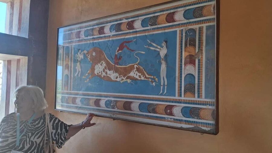 Crete: Knossos Palace, Winery & Olive Oil Tour with Lunch - Should you book the Knossos, winery, and lunch tour?