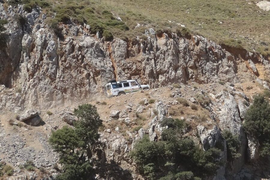 Crete: Land Rover Safari on Minoan Route - Meeting shepherds at a mountain mitato