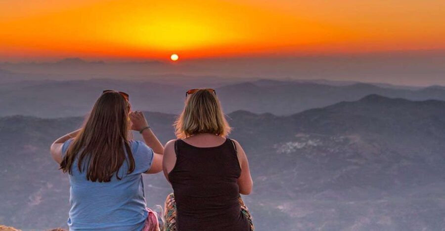 Crete: Land Rover Safari with Sunset Viewing, Dinner, & Wine - A traditional taverna dinner