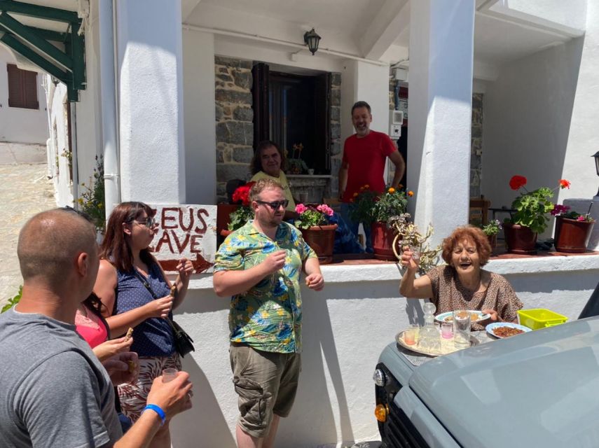 Crete: Sightseeing Day Trip with Cooking Lesson and Lunch - Lunch beside the plateau