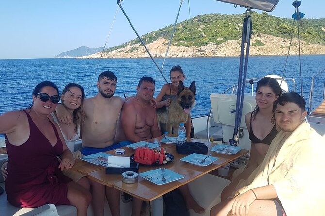 Day sailing Skiathos Skopelos with lunch on Rainbow yacht - A Skopelos beach, swimming, and lunch onboard