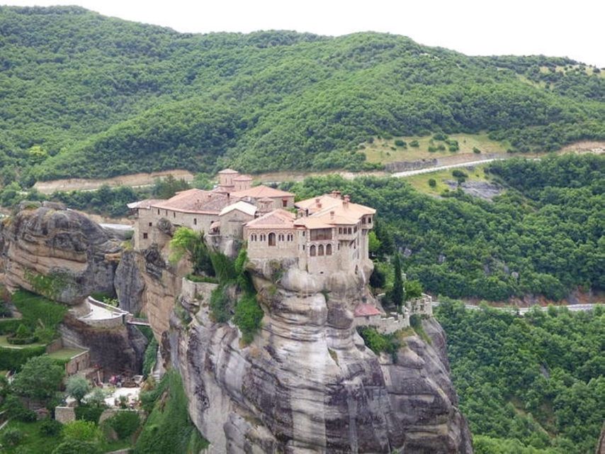 Delphi and Meteora: 2-Day Bus Tour from Athens - One Night in Kalambaka Keeps the Trip Manageable