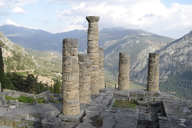 Delphi, Arachova and Levadia Krya Springs, Private Day Tour - The private vehicle and driver service