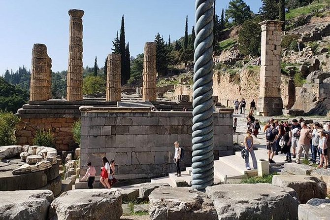 Delphi Full Day Private Trip From Athens With Lunch Overlooking the Sea - Lunch above the sea in Delphi village