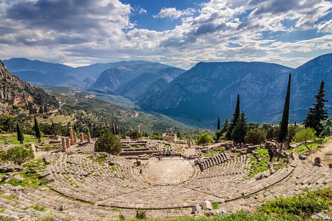 Delphi full day V.R audio guided tour with entry ticket - Free time for lunch in Delphi village