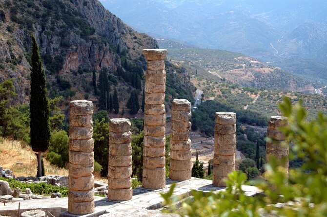 Delphi One Day Trip from Athens - The guides can make or break the day