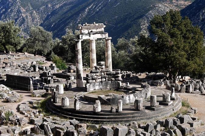 Delphi & Thermopylae Full Day Private Tour from Athens - From Athens to the Hot Gates