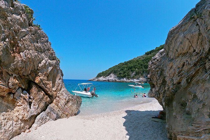 East Pelion Mini Boat Tour - Milopotamos: white pebbles and clear water