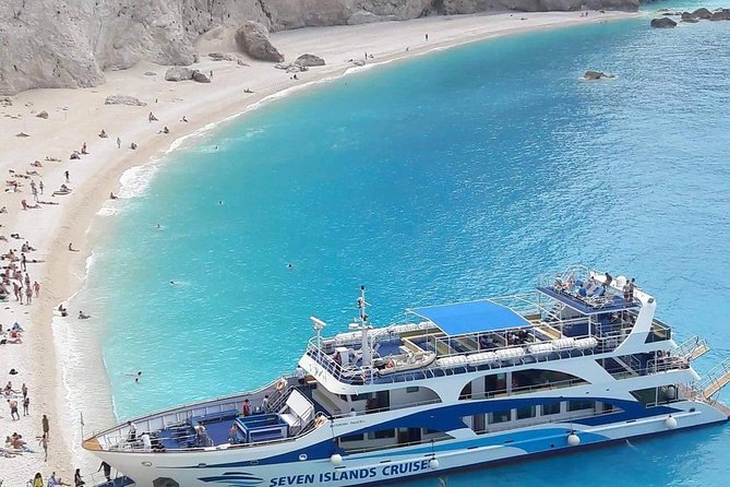 Explore Ionian Sea with its 50 shades of blue on Makedonia Palace - One boat, six Ionian stops