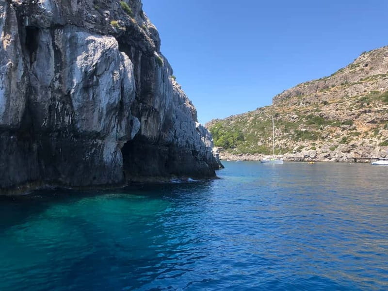 Faliraki: Yellow Sub Cruise to Anthony Quinn Bay & the Caves - How good is the underwater cabin?