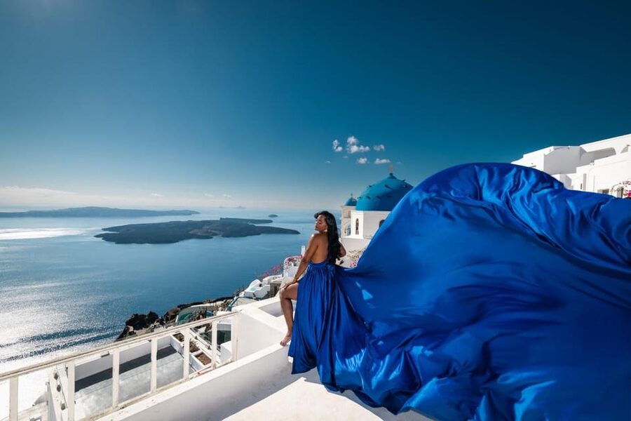 Flying dress Photoshoot in Santorini with Hotel Pickup - A flying dress, Santorini style