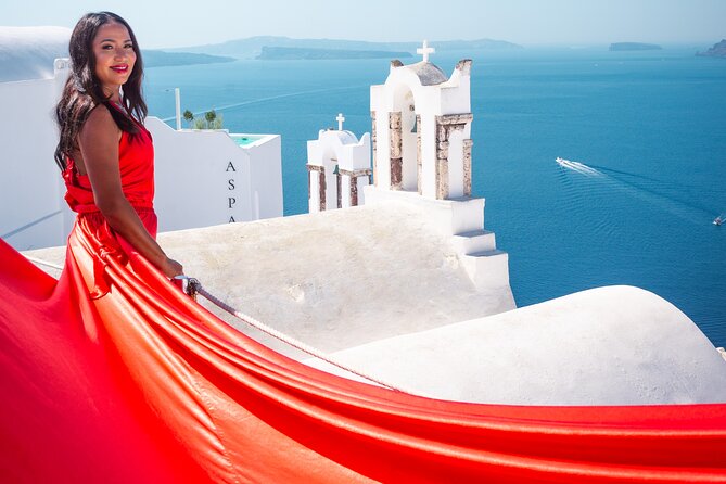 Flying Dress Santorini Photoshoot - What the one-hour Santorini photoshoot is really like