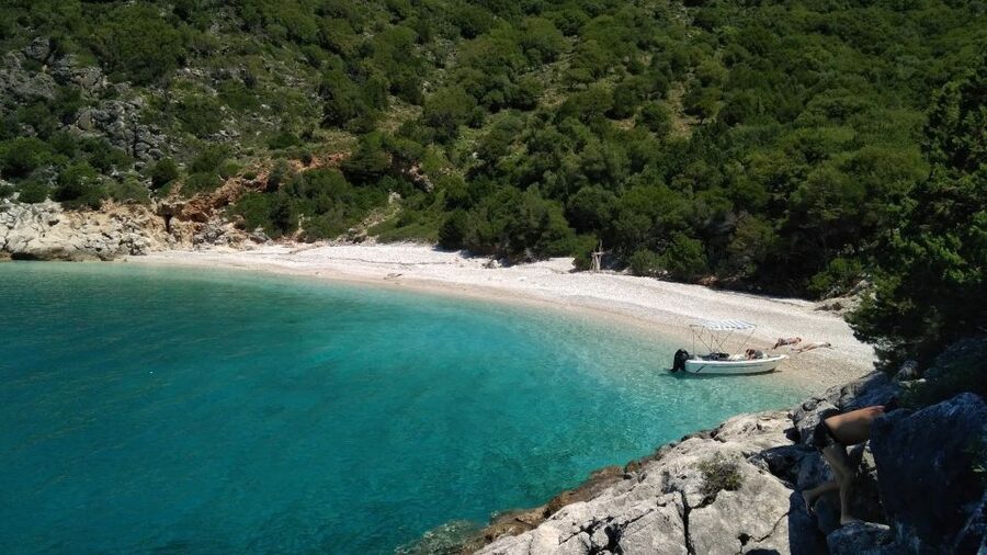 From Agia Effimia: Ithaca Cruise, Gidaki Beach, & Kioni Tour - Who will enjoy this cruise most?