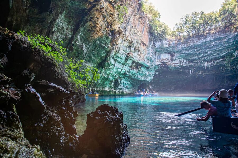 From Argostoli: Melissani Lake and Myrtos Beach Tour - Umbrellas and lunch delivery solve two small beach problems