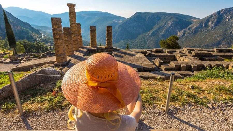 From Athens: 3 Days in Meteora & Delphi with Tours & Hotel - Who will enjoy this three-day route