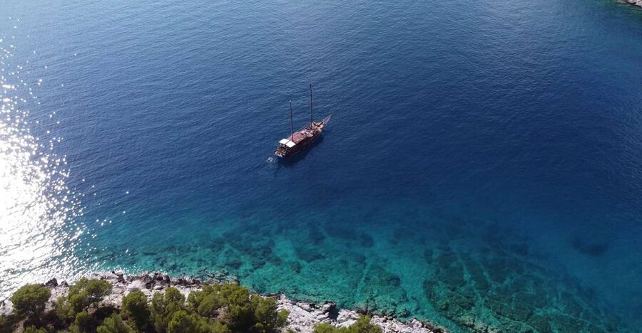 From Athens: Aegina, Agistri and Metopi Day Cruise w/ Lunch - Agistri: green shores and a short island visit